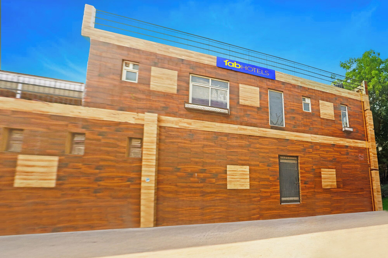 Exterior & Views 2, Fabhotel Vasant Villa, Delhi