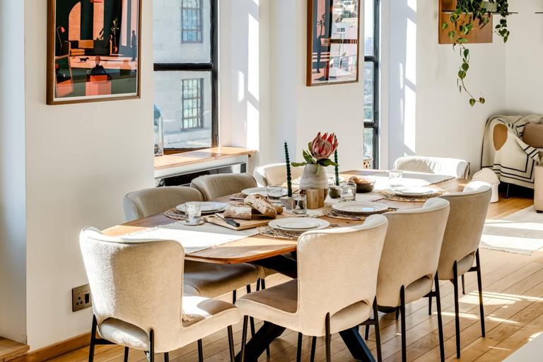 Room 2, Contemporary 2bed in Art Deco Heritage Site Elevea, City of Cape Town