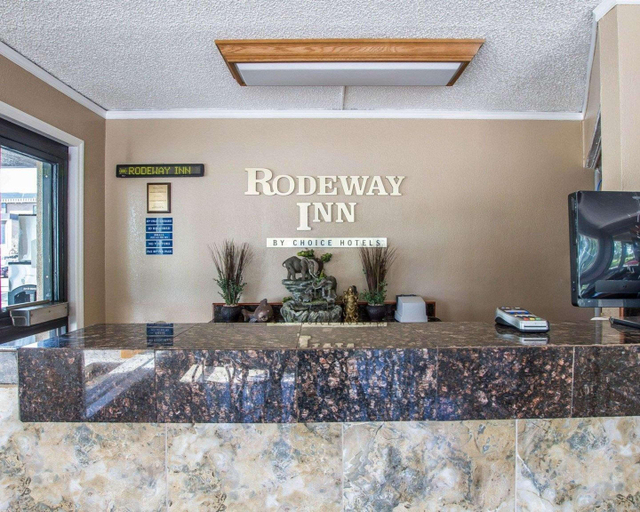 Public Area 3, Rodeway Inn Flagstaff - Downtown, Coconino