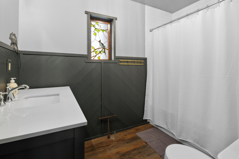 Bathroom, Mountain Xscape, San Bernardino