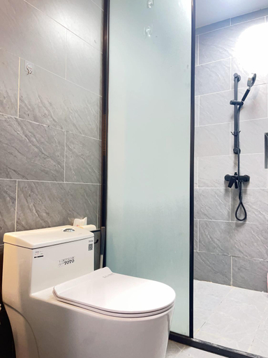 Bathroom 4, 佬树客栈 Big Tree Guesthouse - Free Laundry & Coffee, Lijiang