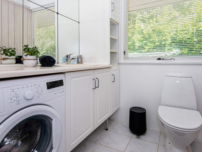 Bathroom, 6 Person Holiday Home in Glesborg, Norddjurs
