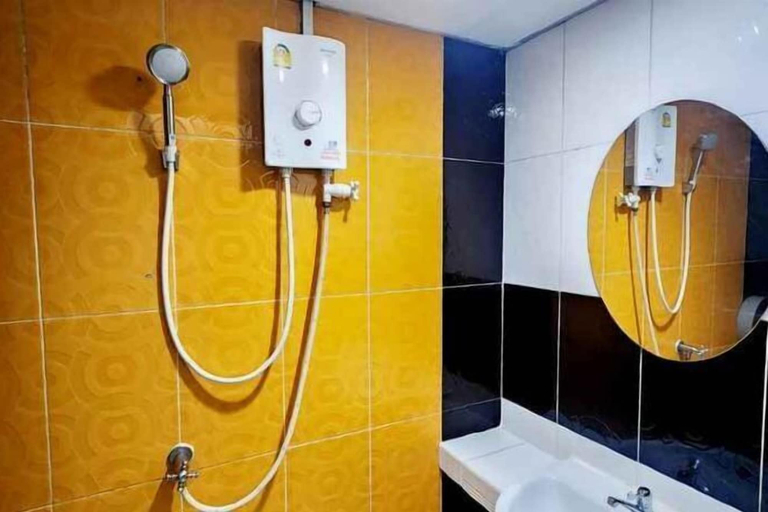 Bathroom 14