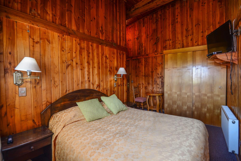 Bedroom 2, Hotel los maitenes, Cautín