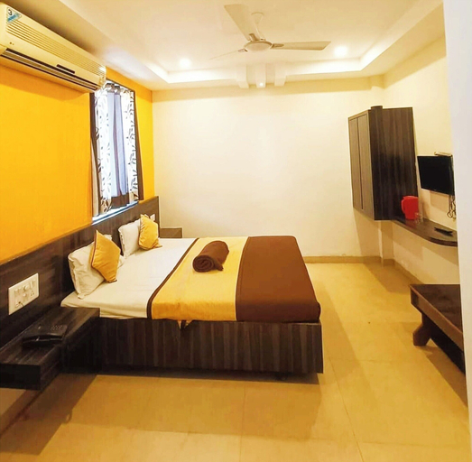 Others 5, Hotel Shri Pushpanjali Shirdi, Ahmadnagar