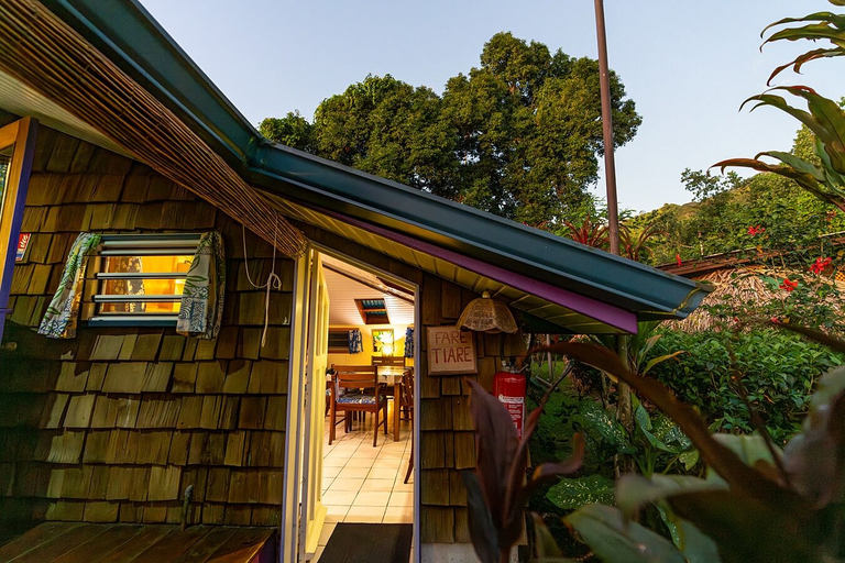Exterior & Views, Fare Tiare