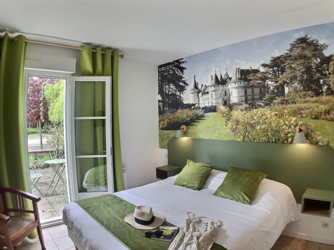 Bedroom 3, Logis Hotel du Chateau, Loir-et-Cher