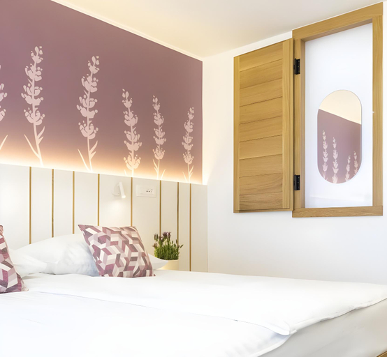 Bedroom 3, Hotel Vile Park Premium, Piran