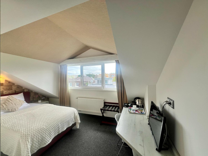 Bedroom 3, Grand Petit Hotel, Praha 13