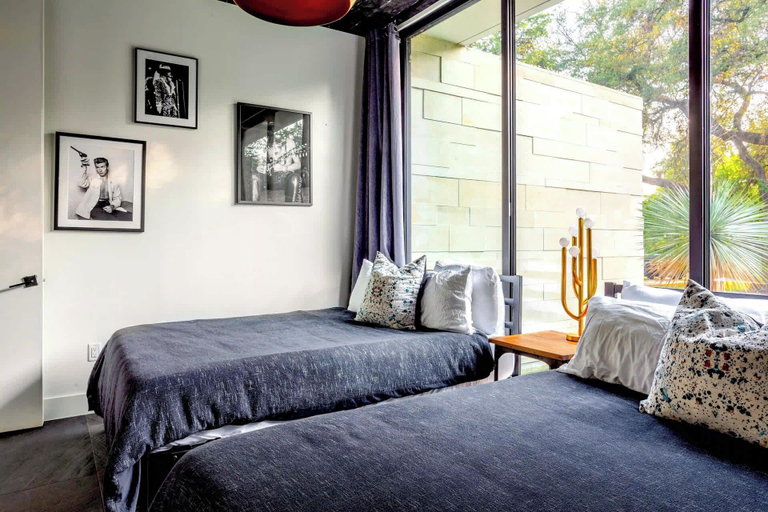 Bedroom 5, Eastside Mansion w Pool 7 Mins to Rainey, Travis