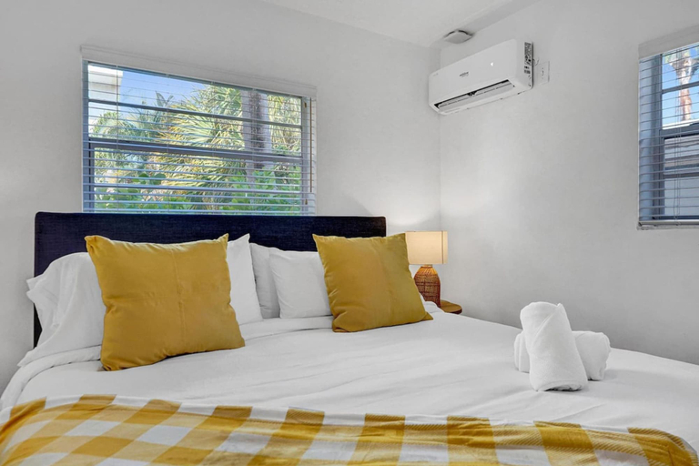 Room 5, Lovely 1- Bedroom Rental Unit With Pool, Broward