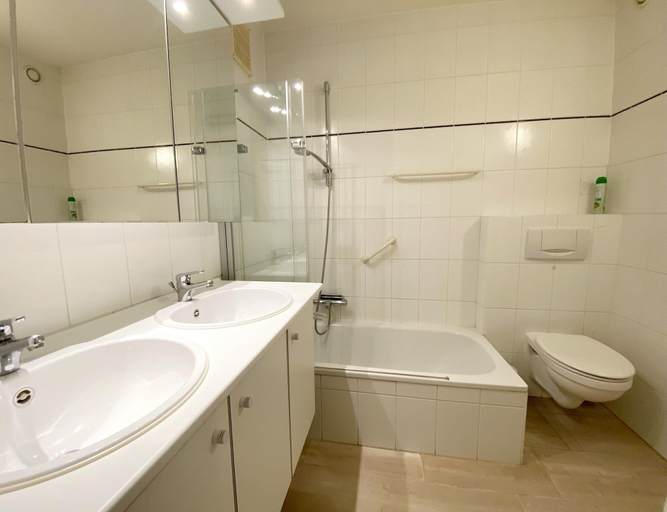 Bathroom 3, Apartment in Nieuwpoort With sea View, West-Vlaanderen