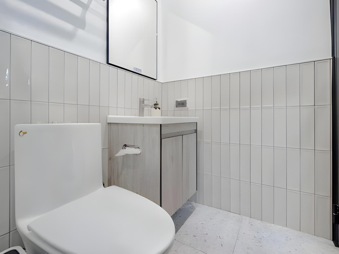 Bathroom 3, LONG STAY HERE, Tainan
