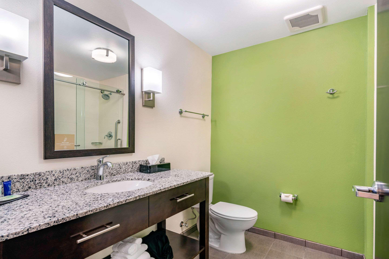 Bathroom 4, Sleep In, Spokane