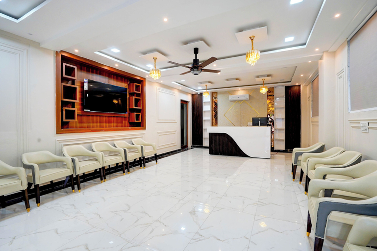 Others 5, Aarchh Royale, Gautam Buddha Nagar