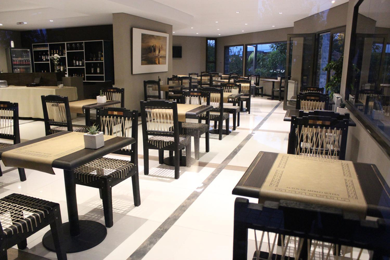 Food & Drinks 4, Altos De Merlo Suites, Junín