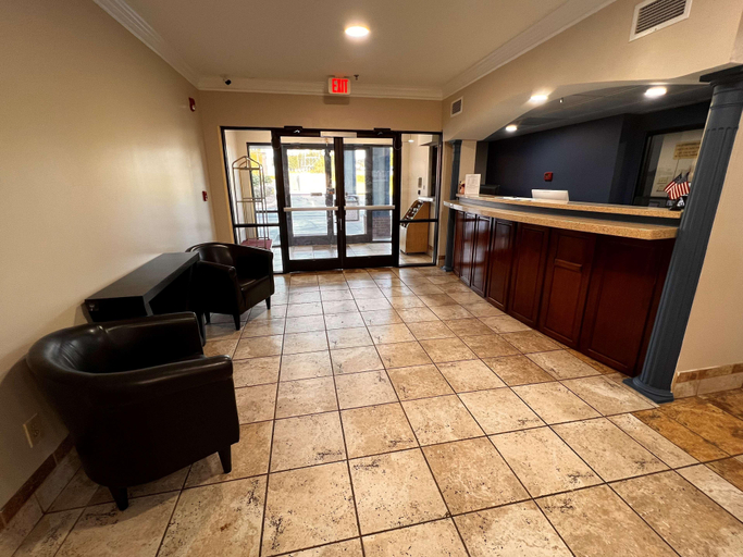 Public Area 2, SureStay Hotel by Best Western Morganton, Burke