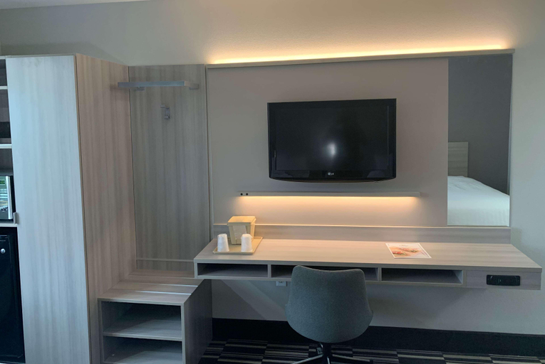 Others 5, Microtel Inn & Suites By Wyndham Charlotte Airpor, Mecklenburg