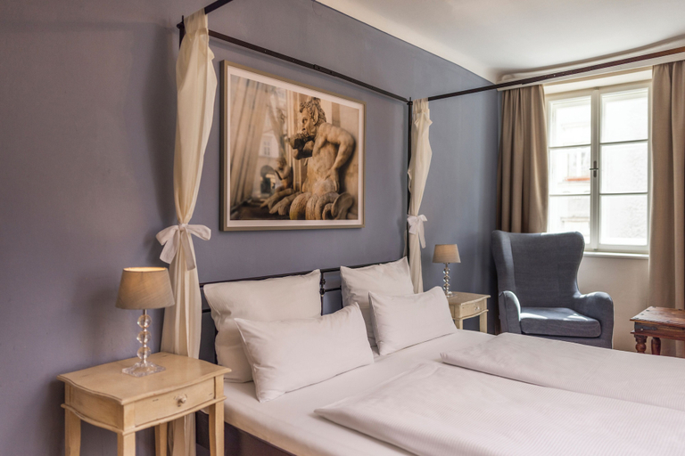 Bedroom 3, Boutiquehotel Amadeus, Salzburg