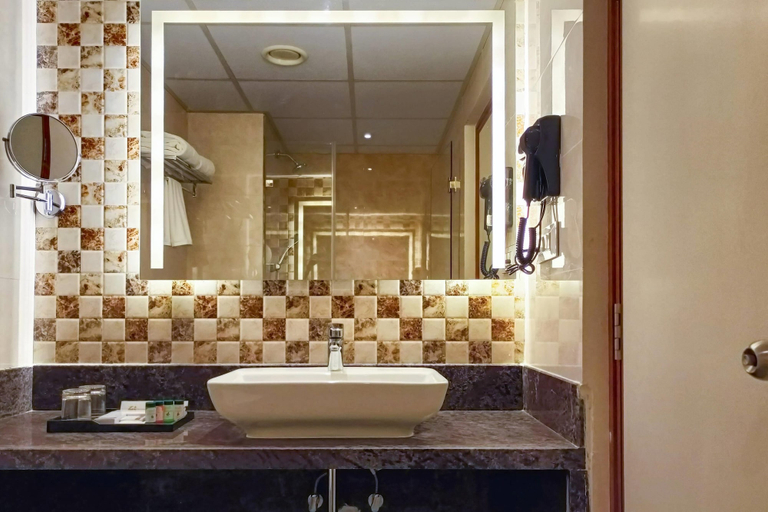 Bathroom 4, Quality Inn Rockwell Grand, Bangalore, Bangalore Rural