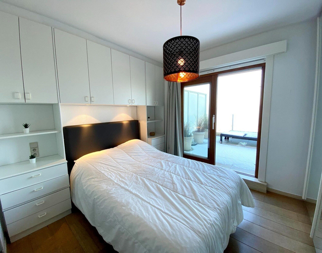 Bedroom 2, Apartment in Nieuwpoort by the Beach, West-Vlaanderen