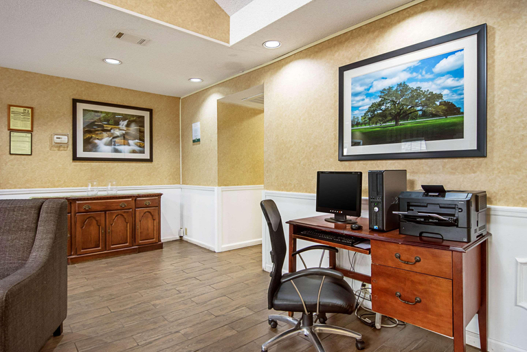 Others 5, Quality Inn Thomaston, Upson
