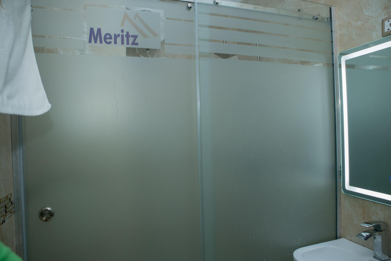 Bathroom 4, Meritz Hotels and Suites, Obio/Akp