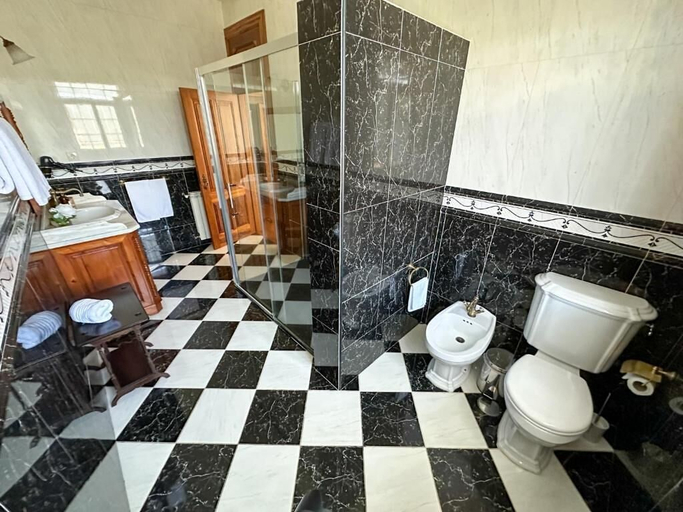 Bathroom 3, Casa do Fontão, Amarante