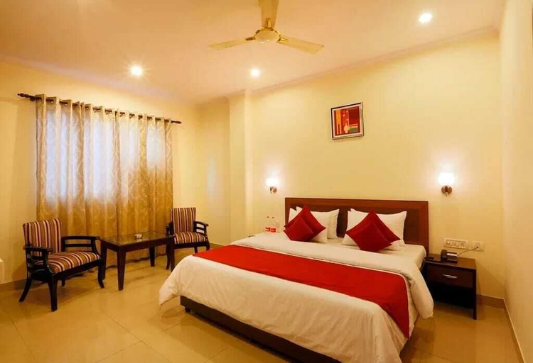 Bedroom 3, AIRPORT HOTEL PEEBLES, Delhi