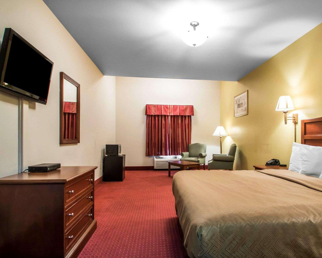 Bedroom 4, Econo Lodge Anderson, McDonald