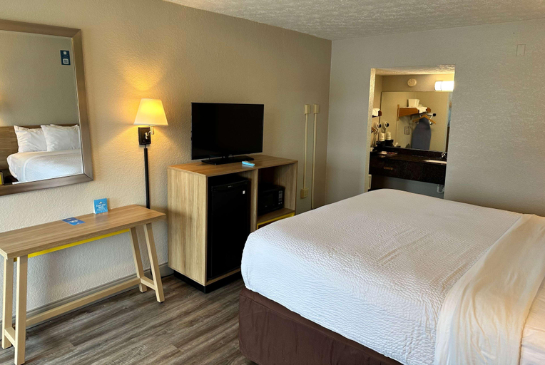 Bedroom 3, Days Inn By Wyndham St. Augustine West, Saint Johns