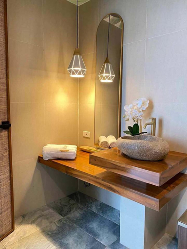 Bathroom 4, Manggadiwa Resort and Spa, Nueva Valencia