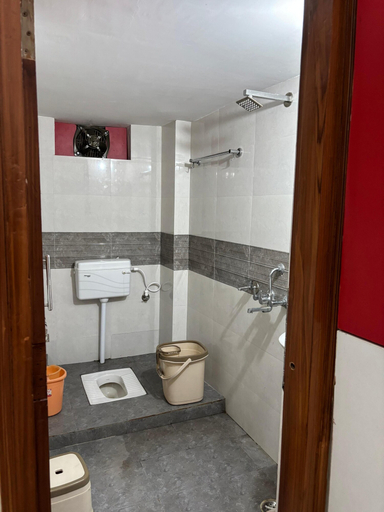 Bathroom, Majestic Manor, Gorakhpur