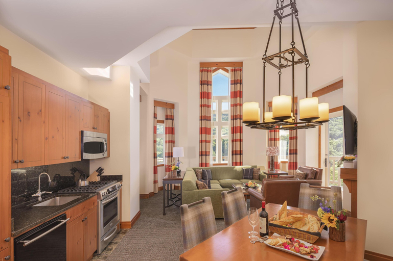 Dining Room 20