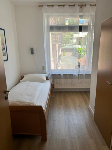 Bedroom 4, Hotel-Gasthof Zur Krone, Aschaffenburg