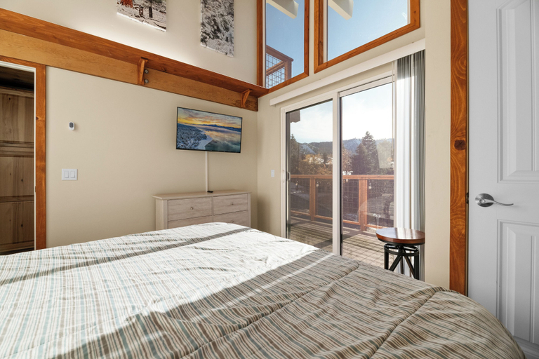 Bedroom 2, Moonridge Chalet, San Bernardino