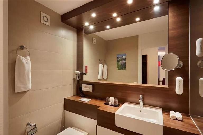 Bathroom 4