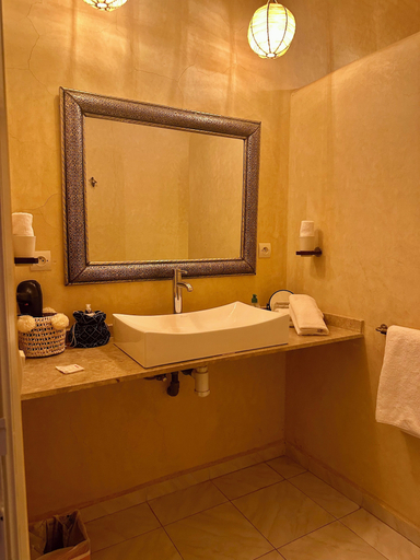 Bathroom 3, Le Rubis Oriental, Marrakech