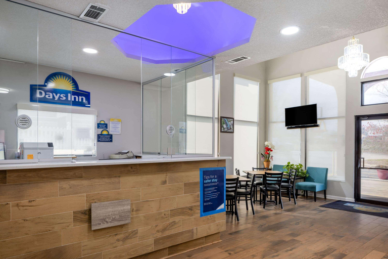 Public Area 2, Days Inn by Wyndham Jackson, Butts