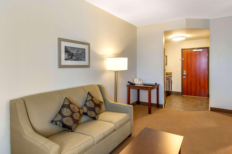 Bedroom 4, MainStay Suites Near Denver Downtown, Denver