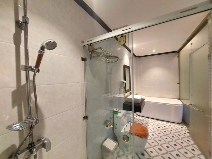 Bathroom 4, Meunna Boutique Hotel, Luang Prabang
