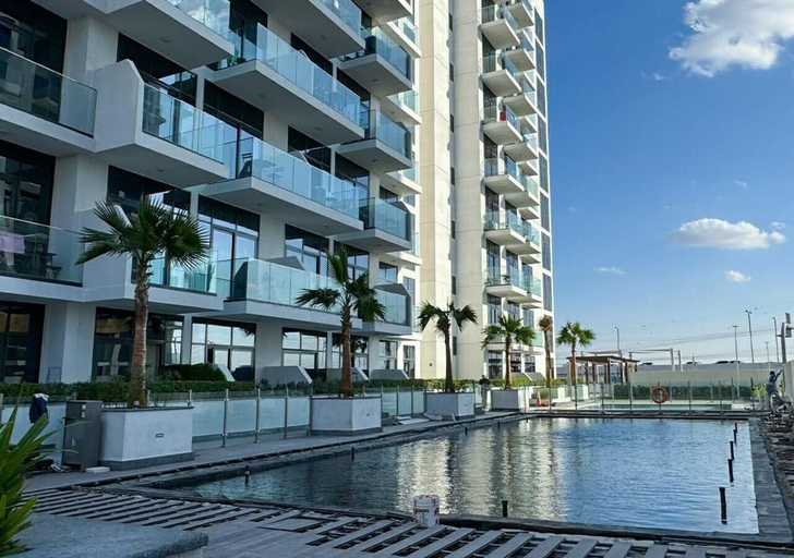Exterior & Views, Spacious 3BR in Azizi Riviera by Bespoke, Dubai