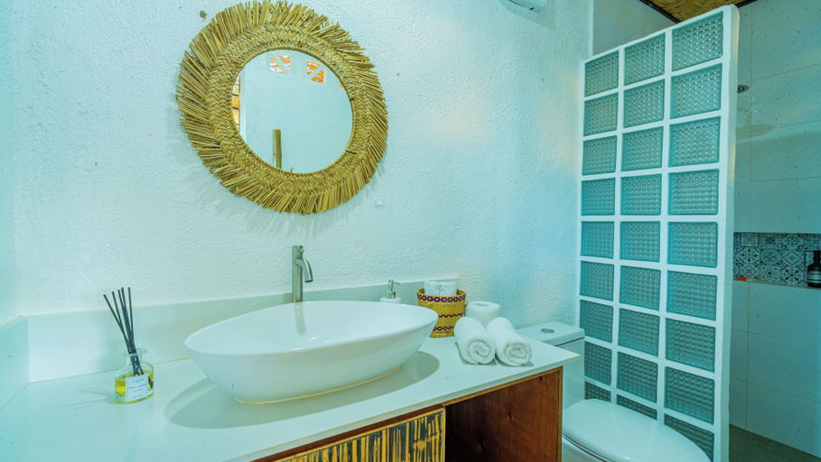 Bathroom 4, Pearl Bay Villas, Coron