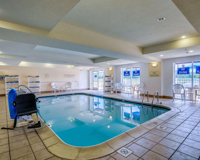 Sport & Beauty 5, Comfort Inn & Suites Hillsville I-77, Carroll