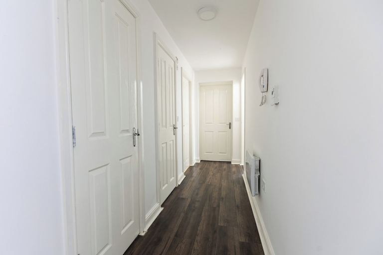 Others 3, West Hull 2 bed apartment with Parking, Kingston upon Hull