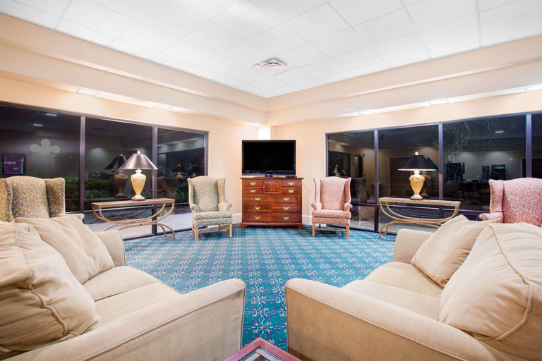 Public Area 2, Days Inn by Wyndham Metter, Candler