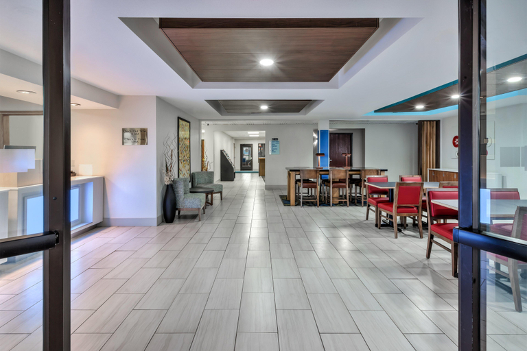 Public Area 5, Holiday Inn Express & Suites THREE RIVERS by IHG, Saint Joseph