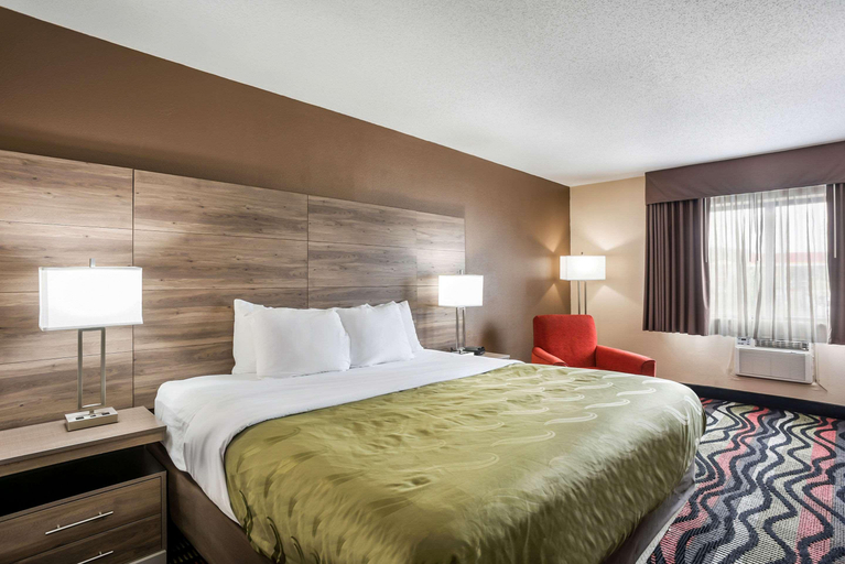 Bedroom 3, Quality Inn South Cedar Rapids, Linn