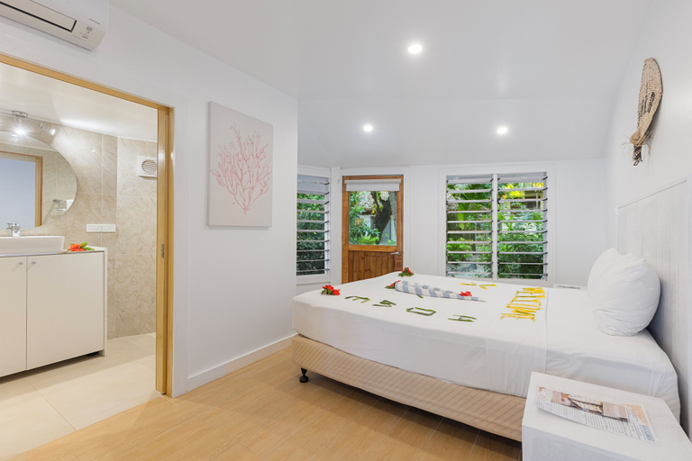 Bedroom 4, Beachcomber Island Resort, Ba