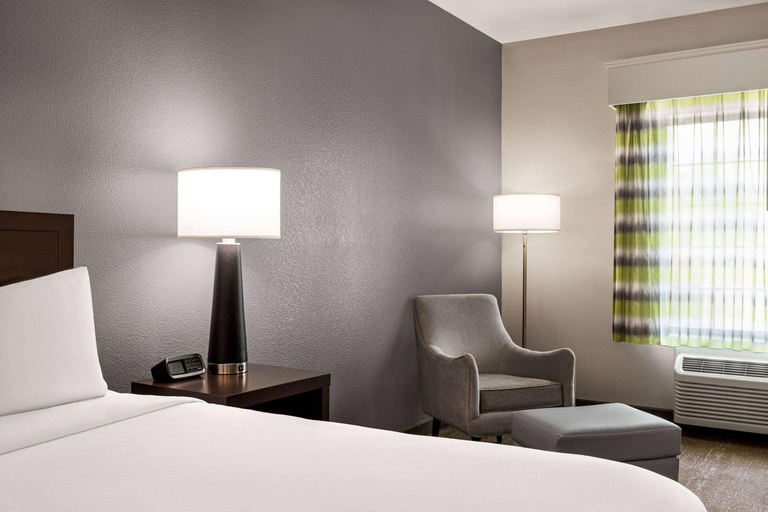 Bedroom 3, Wingate By Wyndham Savannah I-95 North, Chatham